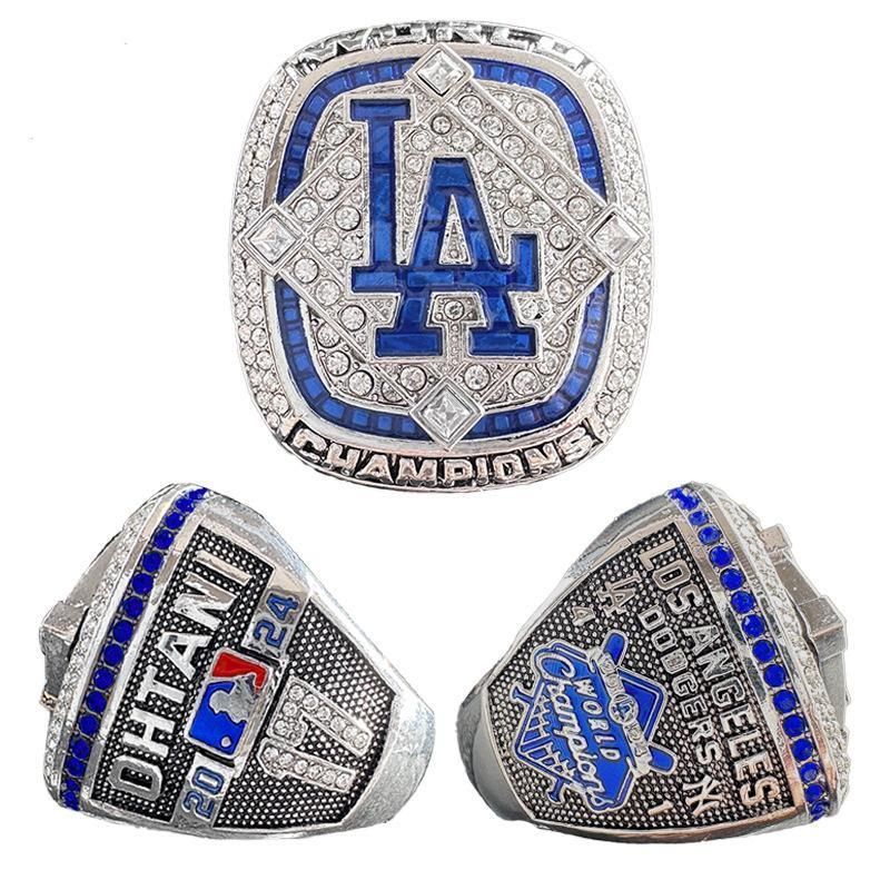 大谷翔平 トロフィー&チャンピオンリング 2024 ドジャースMLB o*e様 大谷翔平 トロフィー&チャンピオンリング 2024 ドジャース