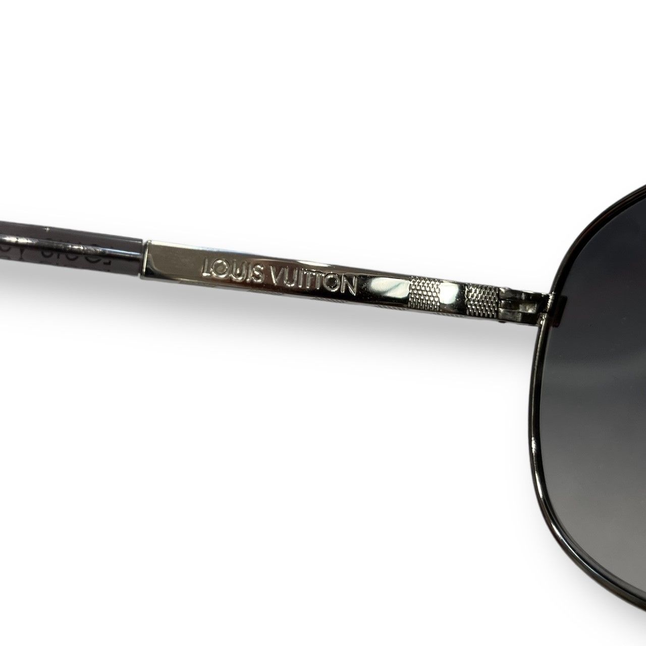 定価81400円 LOUIS VUITTON アティテュード パイロット サングラス 