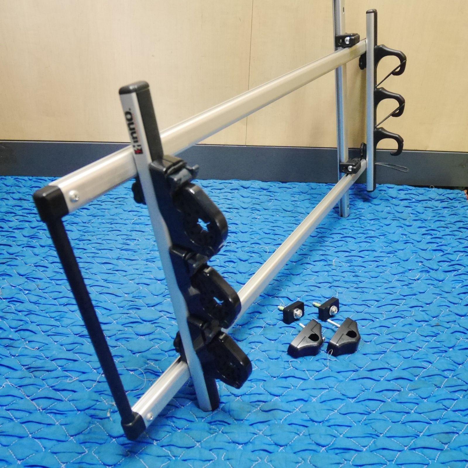 送料無料 キレイ スズキ ジムニー シエラ 純正 OP オプション ロッドホルダー inno.製 型式 不明 釣り イノー