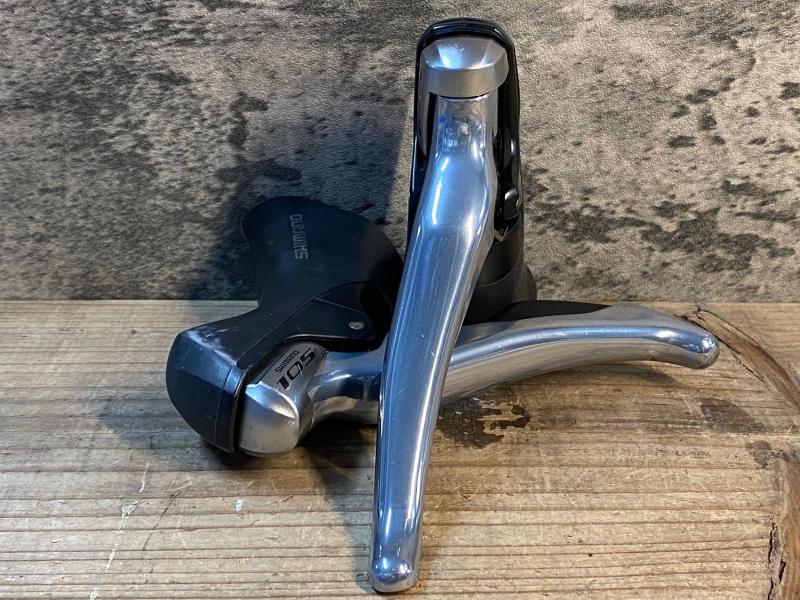 Shimano 105 STIレバー　5800 11s Shimano 105 ST-5800 11-Speed Double STI Lever Set Black
