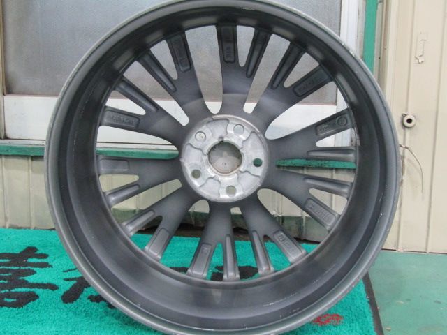 続々入荷中！ 1台のみ レクサス 20系 NX バージョンL純正 235 50R20