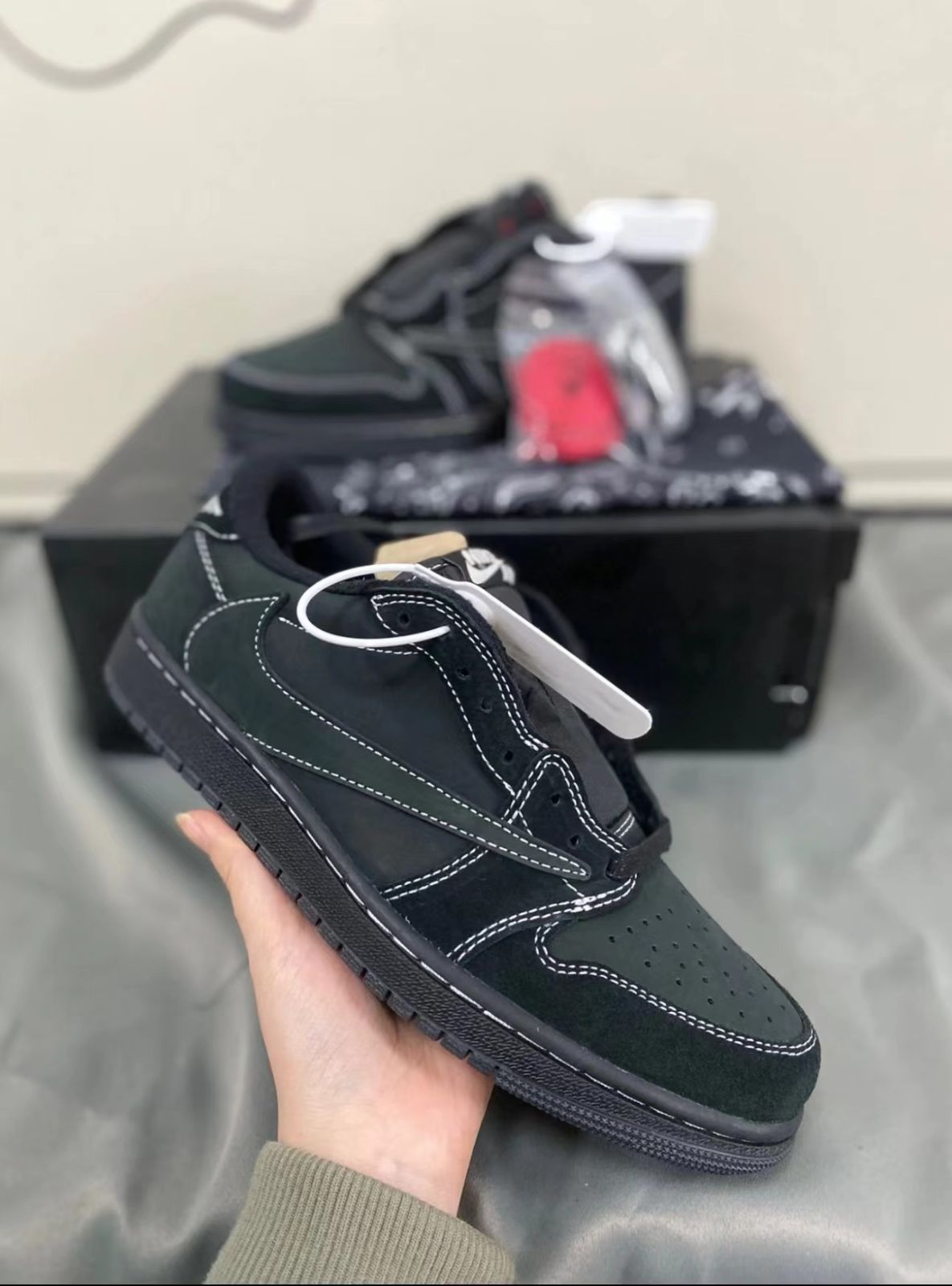 新品 NIKE aj1 × travis scott Black Phantom