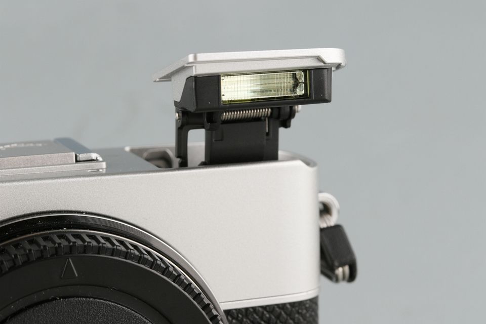 E-P7 Mirrorless
