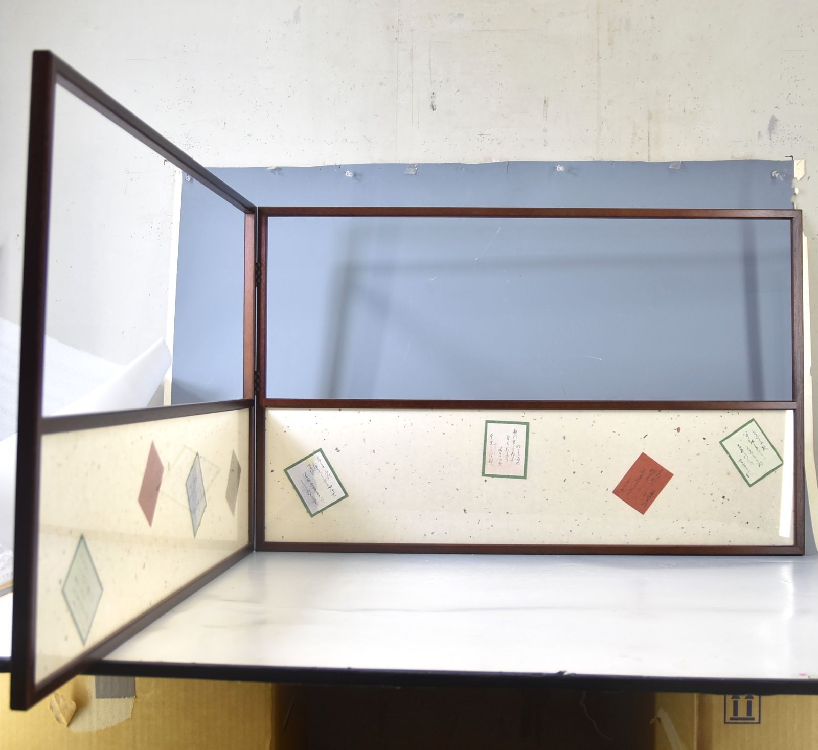 万葉集小色紙貼り混ぜ 女桑 セール 風炉先（江戸間）」 茶道具 風炉先