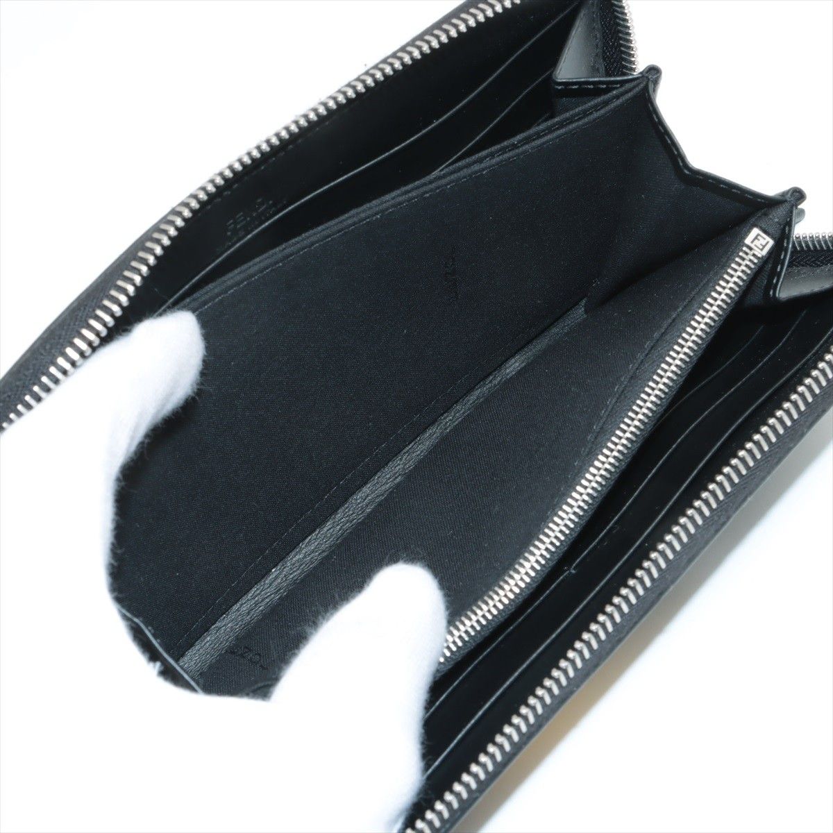 FENDI/フェンディ ズッカ ラウンドジップウォレット 7M0210 ラウンド