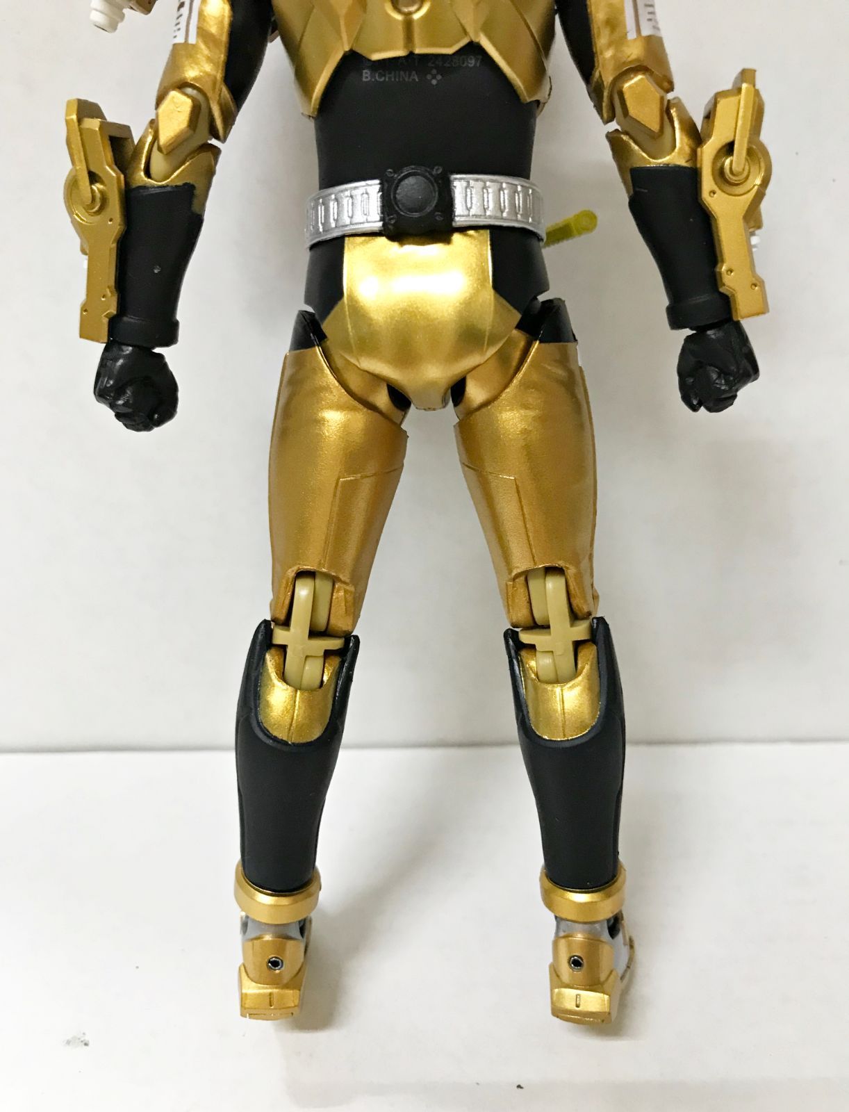 kny26854#61 S.H.フィギュアーツ 仮面ライダーグリス 中古品 Amazon.co.jp: バンダイ(BANDAI) S.H.フィギュアーツ 仮面