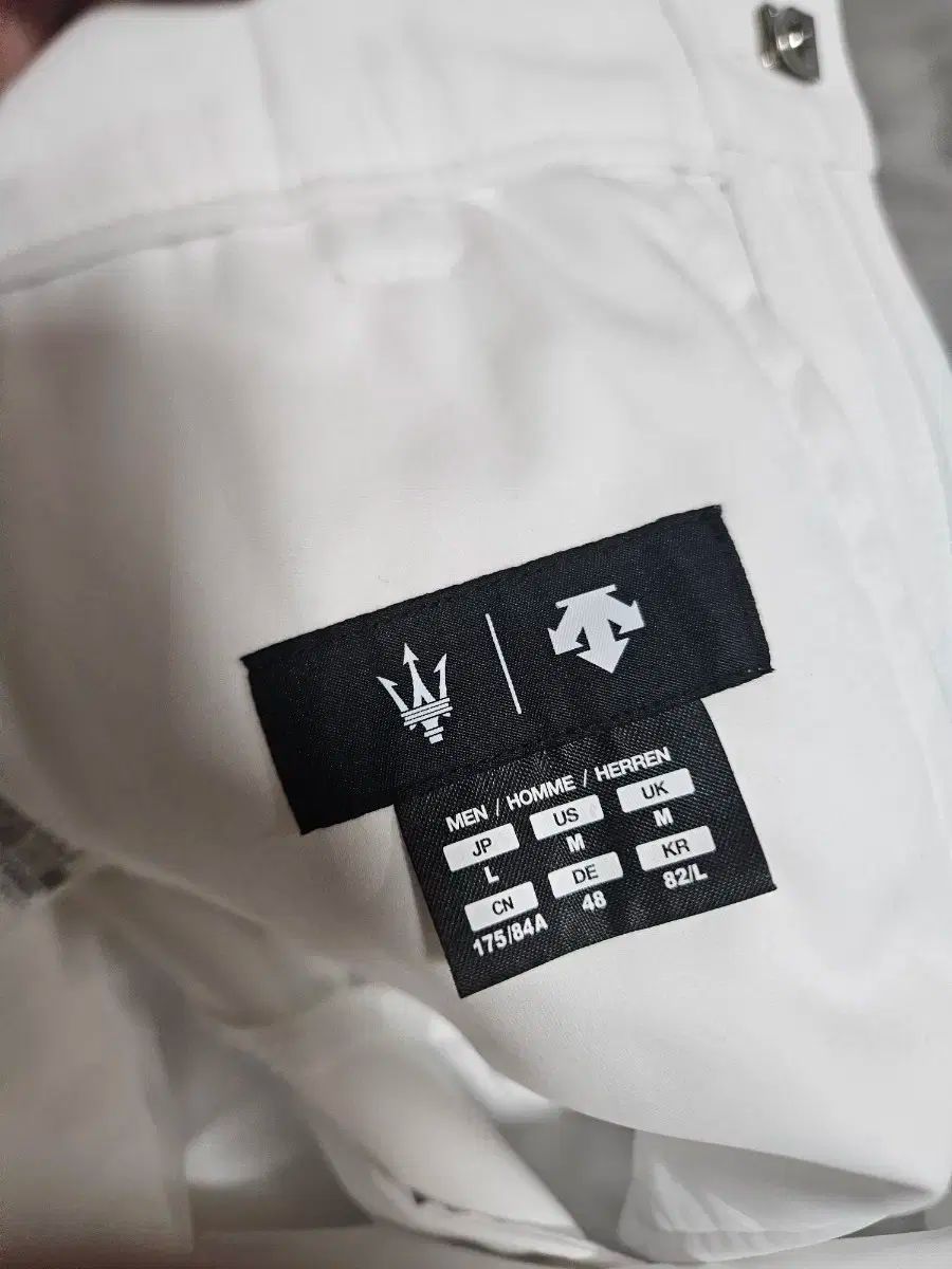 販売