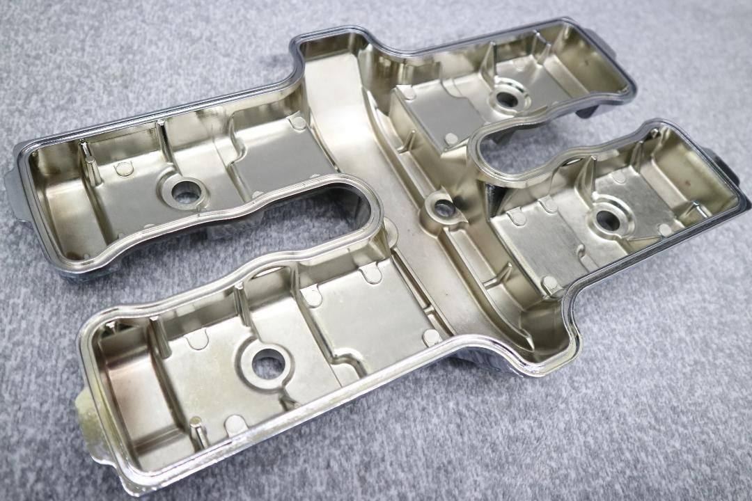 CBX400F CBX550F シリンダーヘッドカバー メッキ 未使用 CBX400F ヘッドカバー / CBX550F メッキ シリンダー - メルカリ