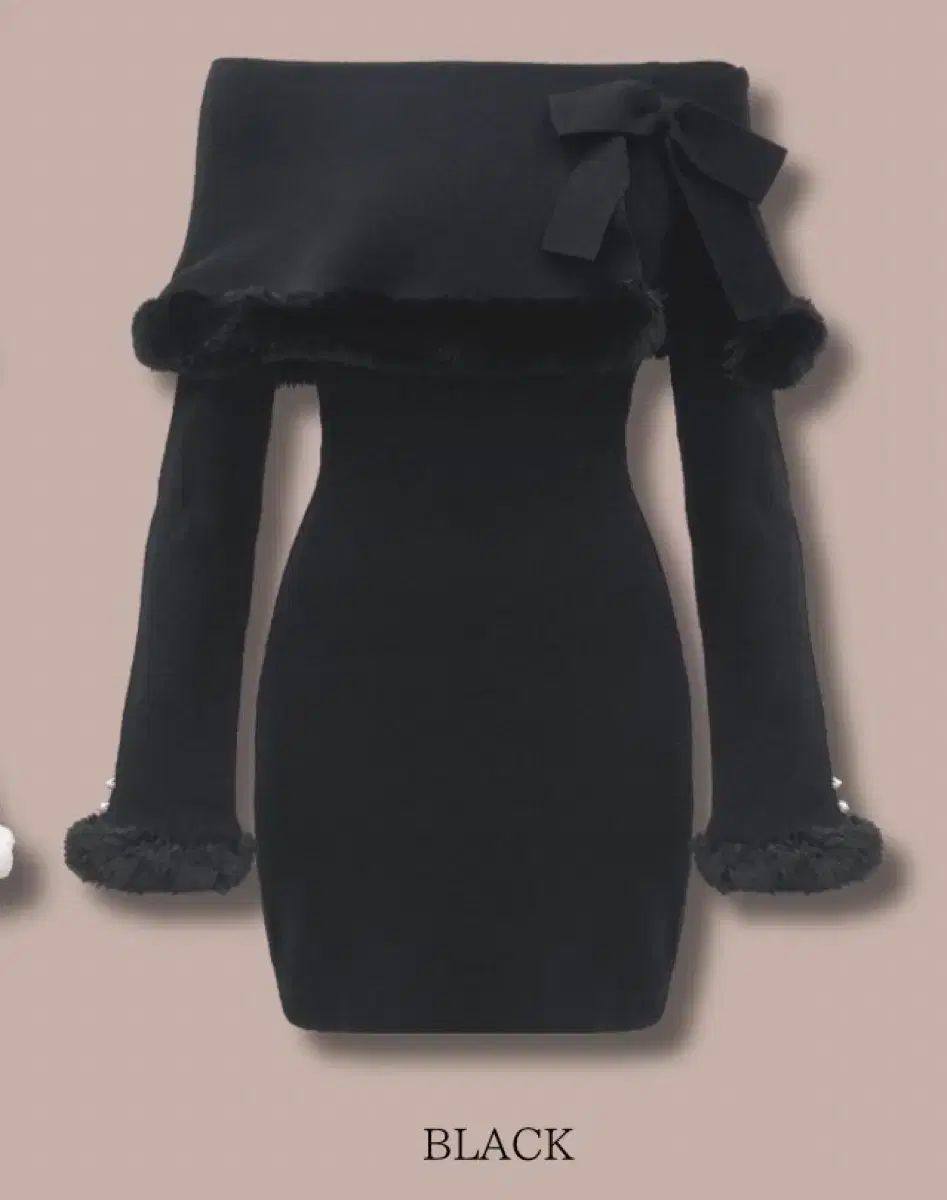 miumiu ミュウミュウ　ブラックリトルドレス　ミニワンピース　地雷系 miumiu ミュウミュウ ブラックリトルドレス ミニワンピース 地雷系 Miu