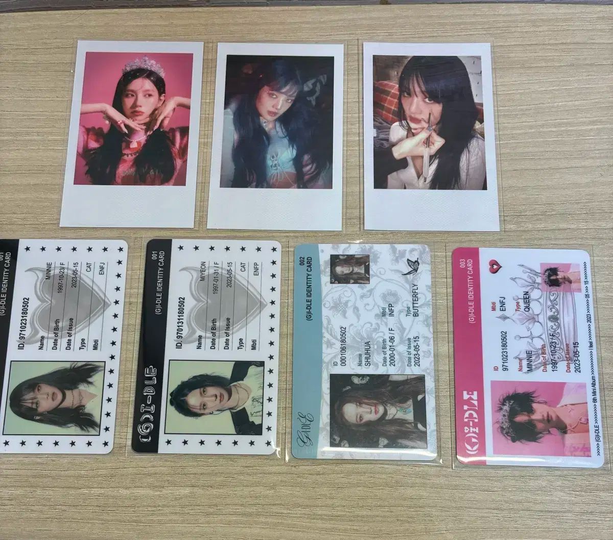 (G)I-DLE gidle アイドゥル トレカ Queencard WW ① G)I-DLE(アイドゥル) Queencard トレカ - メルカリ