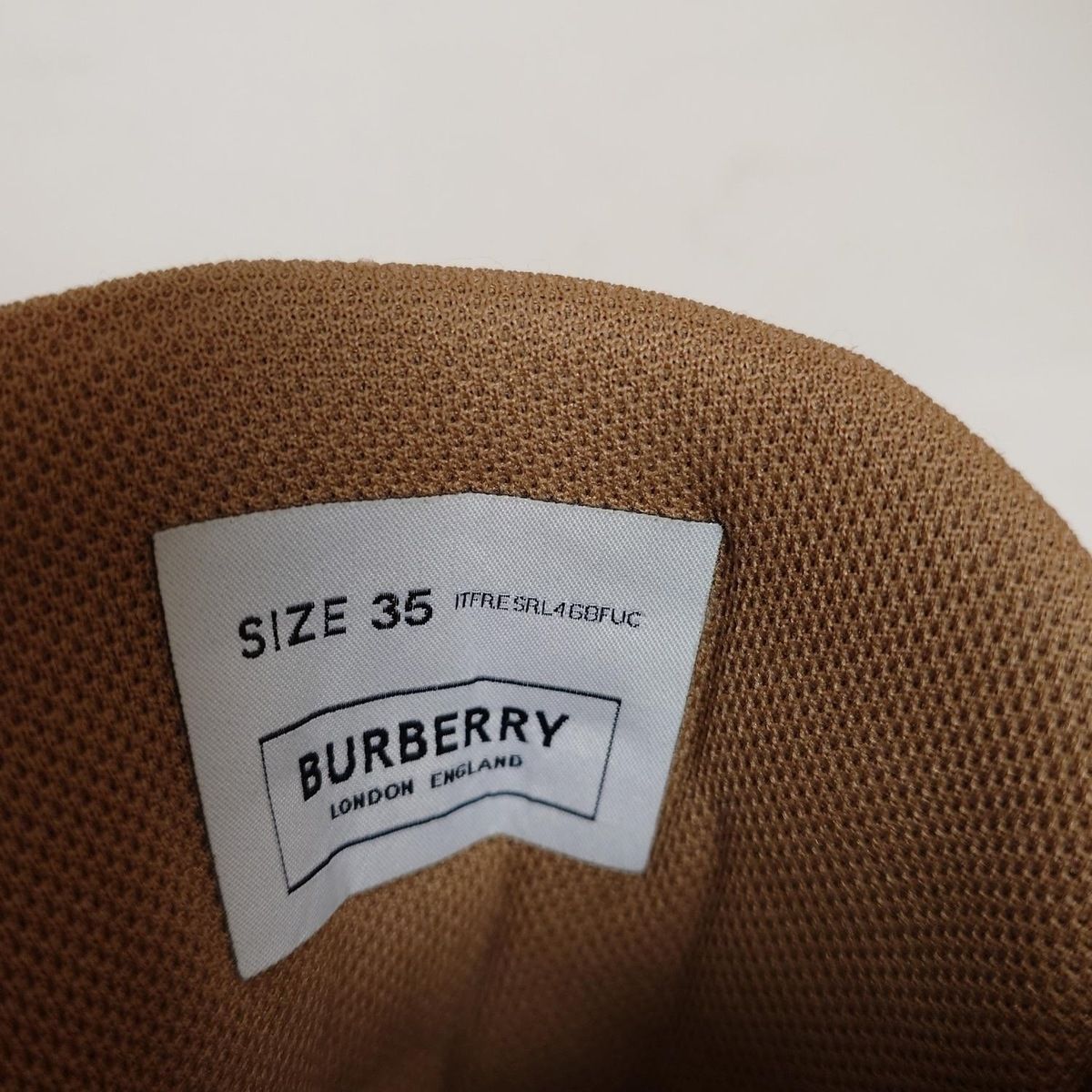 バーバリーロンドンイングランド スニーカー 35 ユニセックス - ピンク  