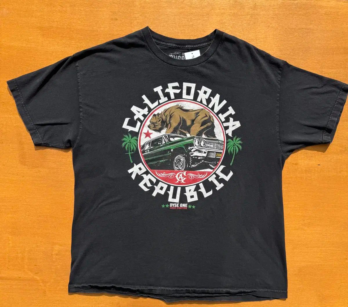 【100%新品，品質保証】 ヴィンテージ グラフィック Tシャツ 出品 XXL （ M055 ） Tシャツ
