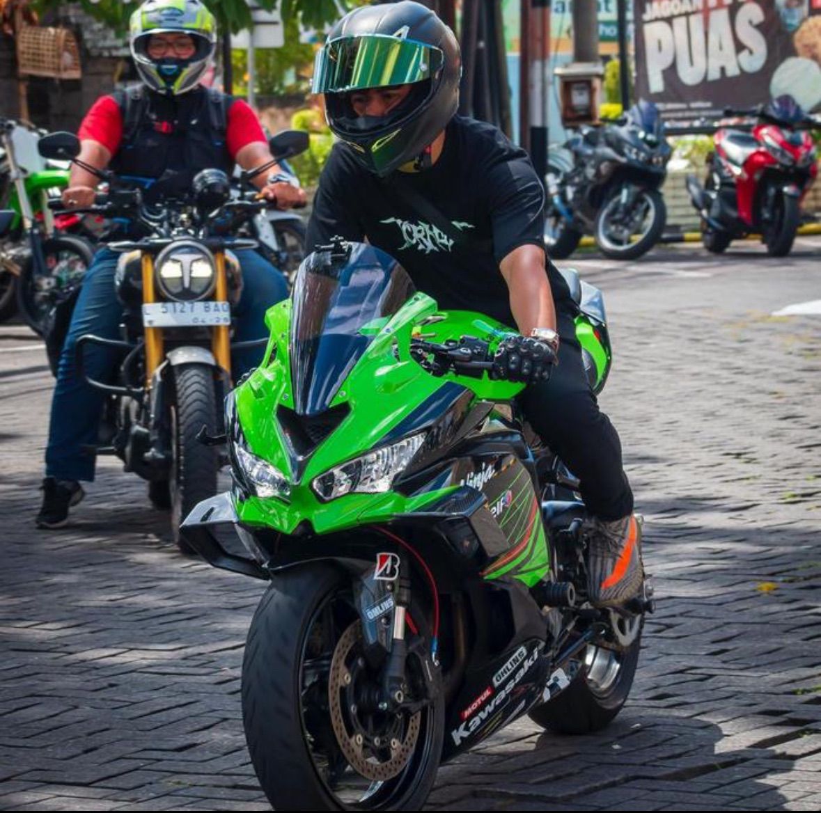 ZX25R|ZX-4R サイドウイングレット M1000RRスタイル 受注製造
