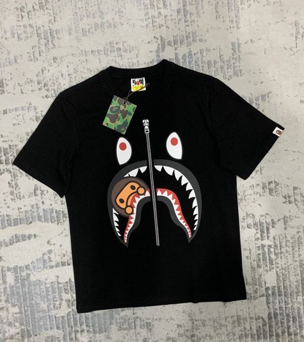 A BATHING APE アベイシングエイプ シャーク Tシャツ ブラックM、L、XL