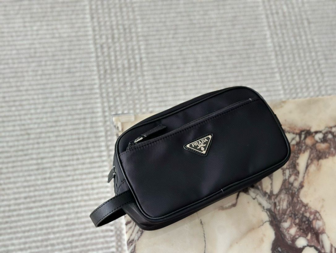 メ*5様 PRADA プラダ ナイロン製ポーチ2点 楽天市場】プラダ PRADA ポーチ コスメポーチ 化粧ポーチ