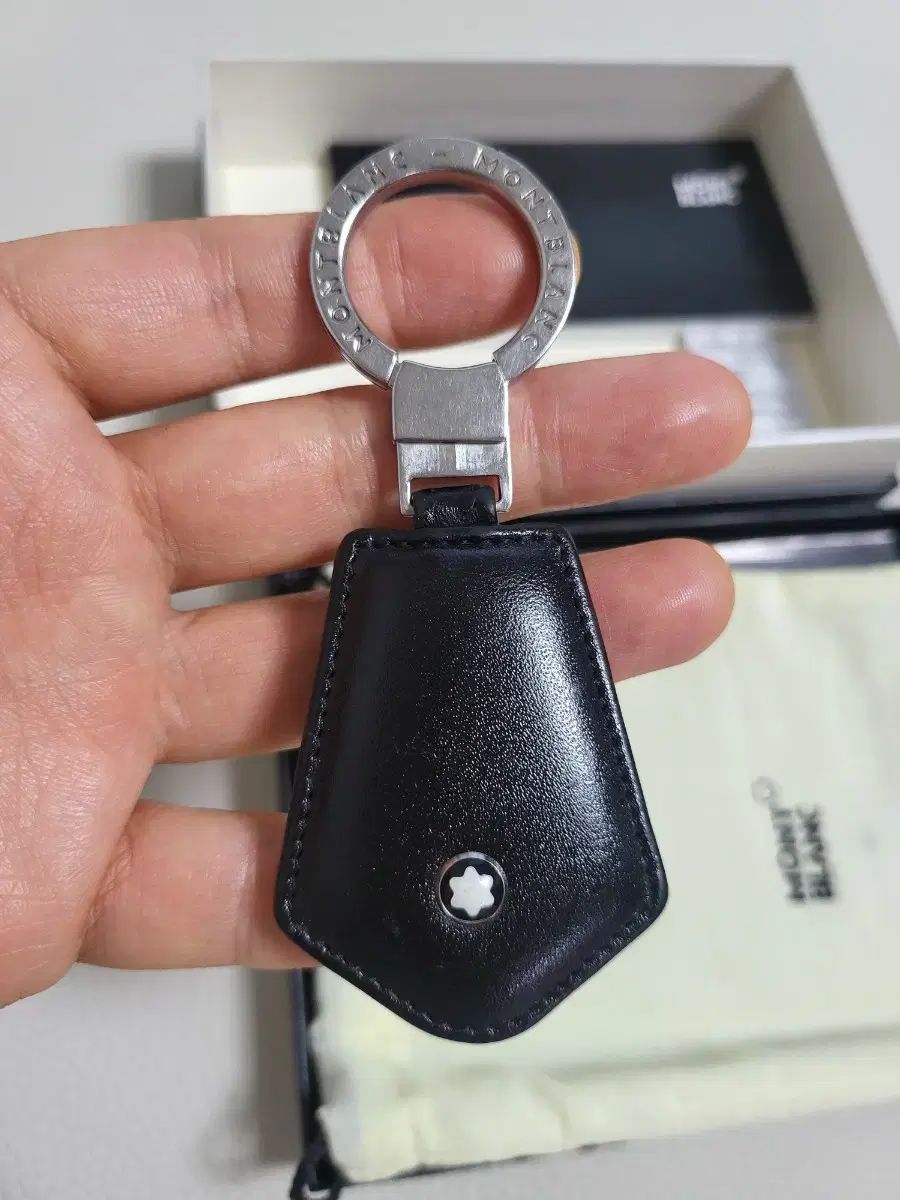MONTBLANC（モンブラン) キーリング 正規品 - メルカリ