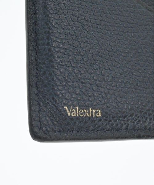 ☀ Valextra