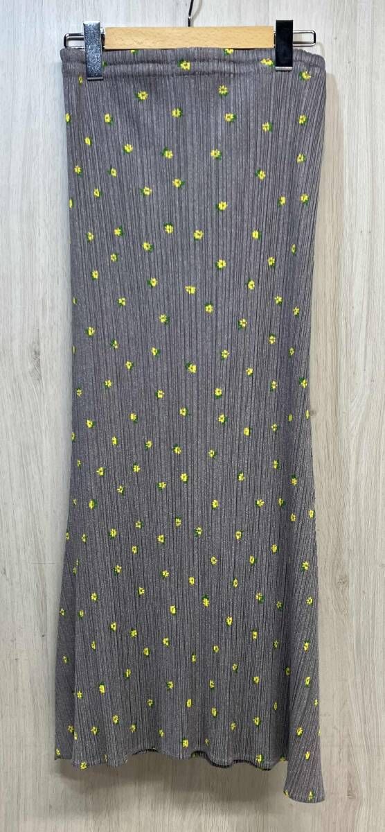 PLEATS PLEASE ISSEY MIYAKE プリーツプリーズ イッセイミヤケ レディース スカート グレー 花 黄色 総柄 PP22-JG753