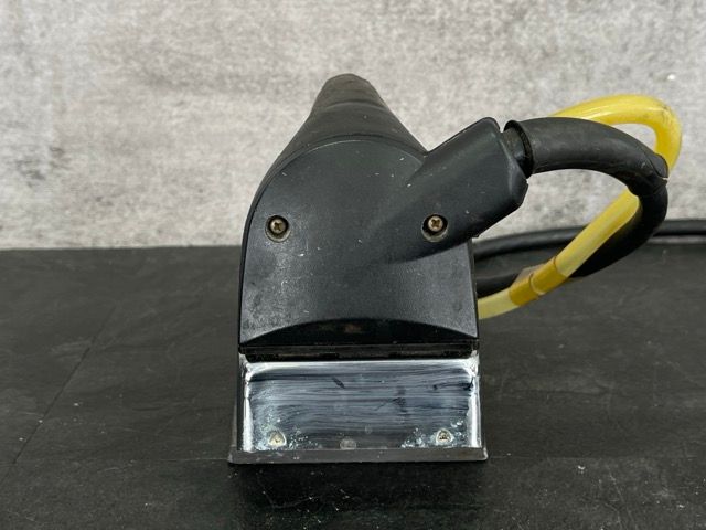 ハシマ　スチームアイロン（ＨＩ－３５０ＰＳ）用水タンク　コック、ホース付き ハシマ HI-350PS アイロン 水タンク（バルブ付）【部品