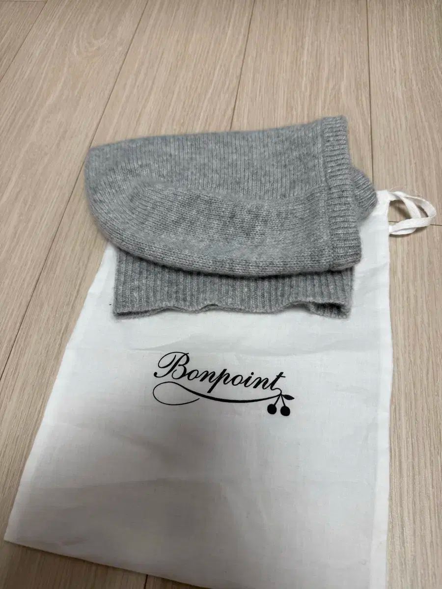 ボンポワン カシミヤ バラクラバ グレー 8A 1 企業製品