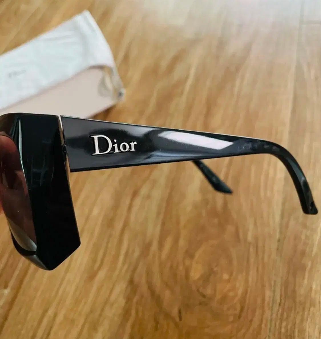 Dior
