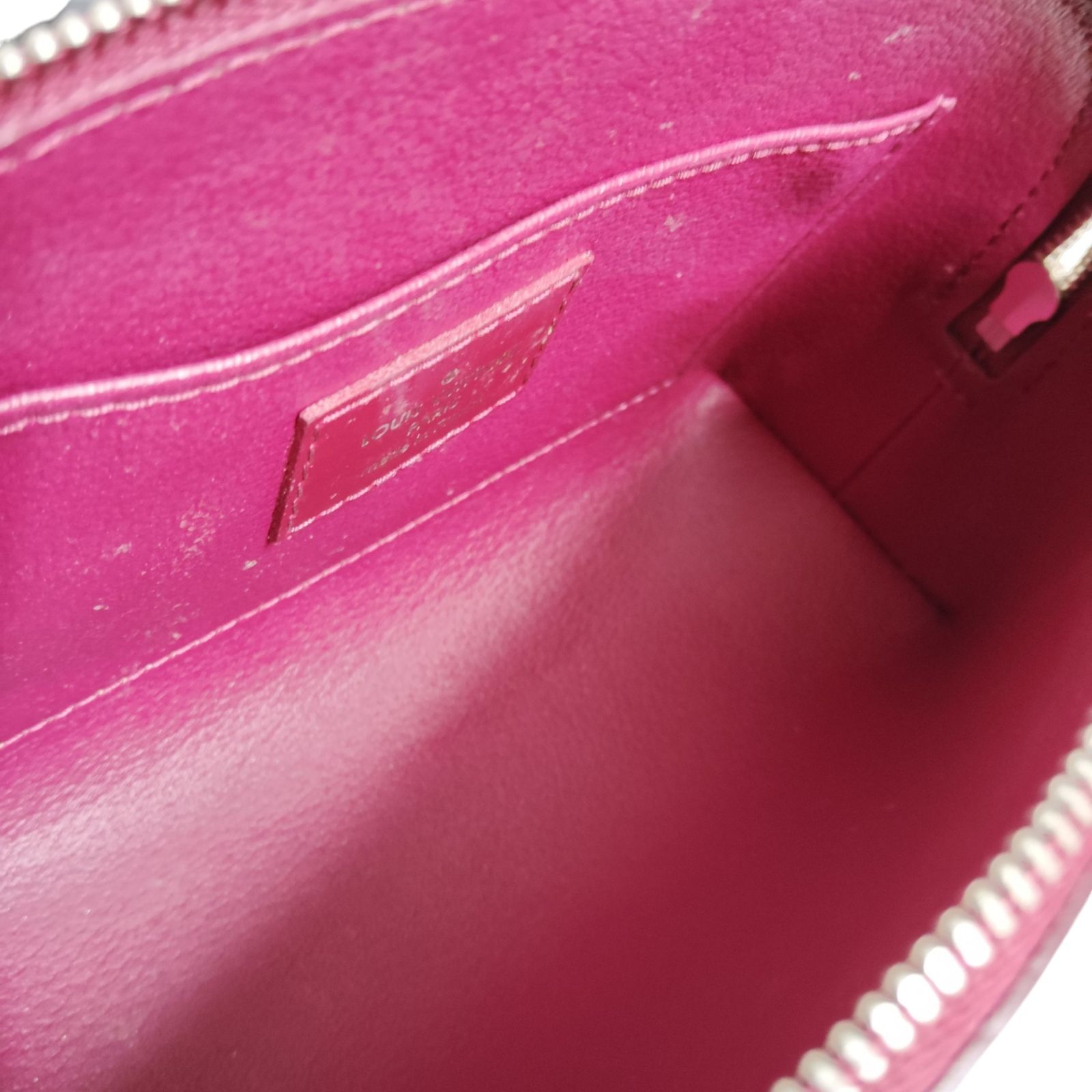 中古品】LOUIS VUITTON ルイヴィトン ポーチ エピ M40641  