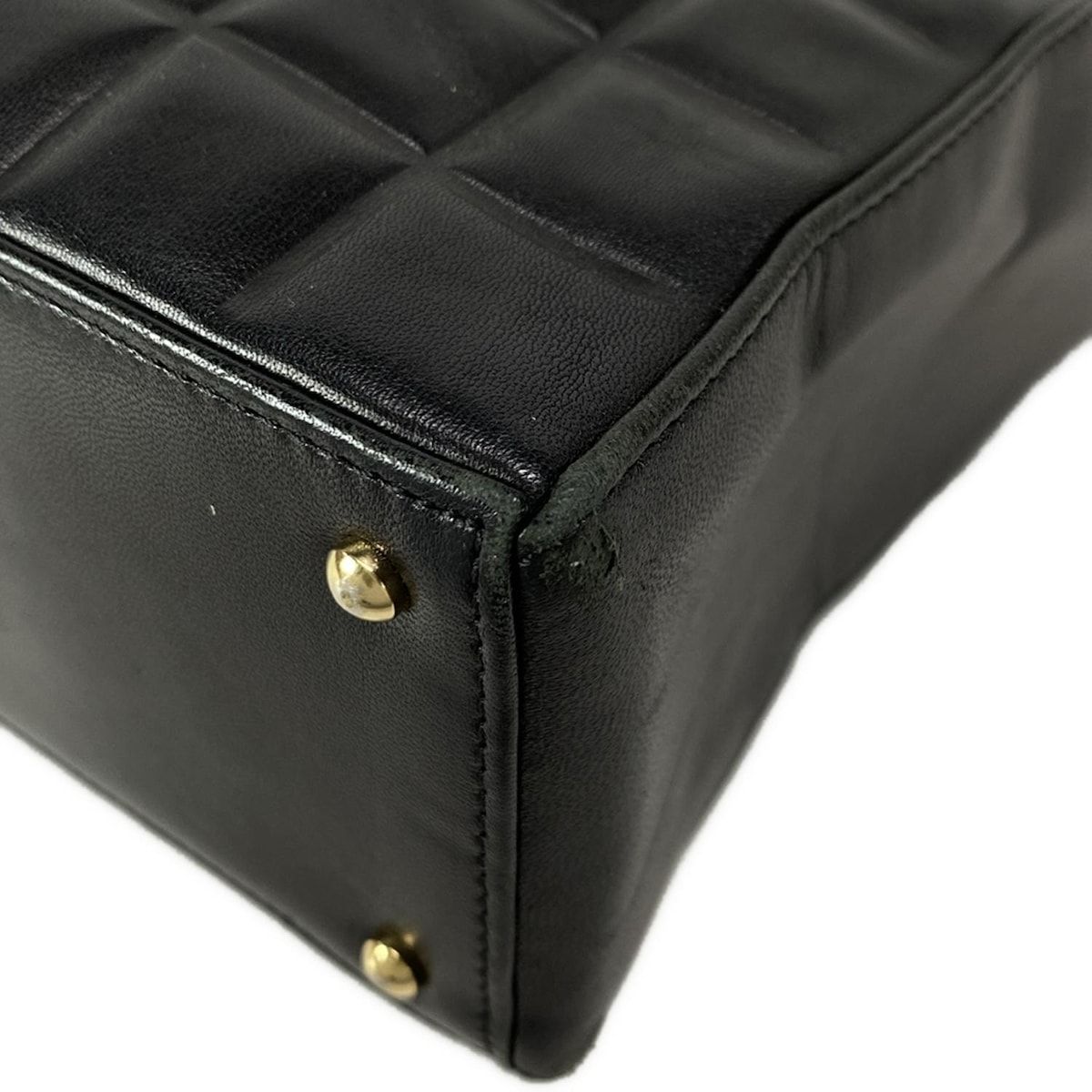 シャネルラムスキンチョコバー トートバッグ A17809 CHANEL(シャネル) トートバッグ チョコバー A17809 黒 ゴールド