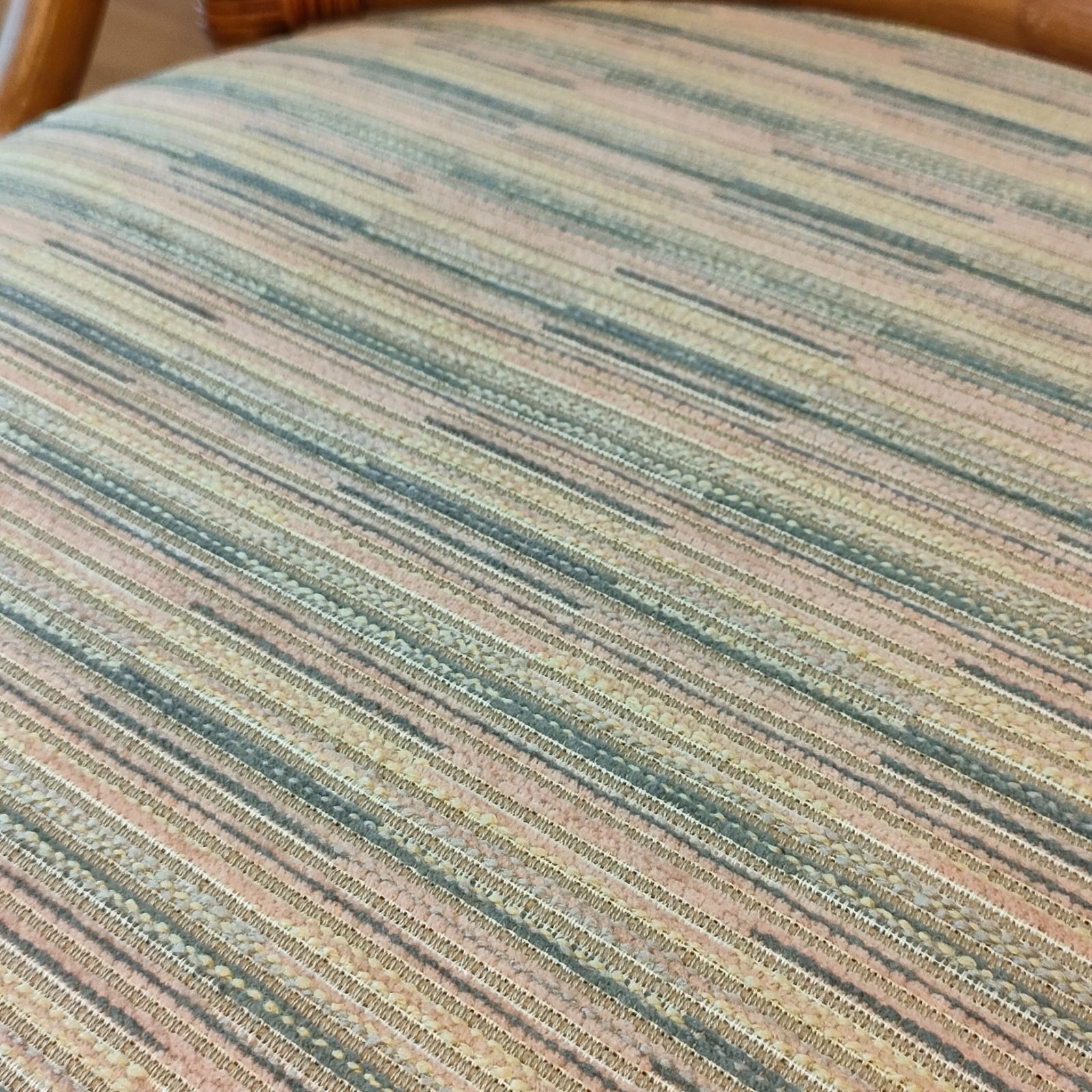 クッション付き