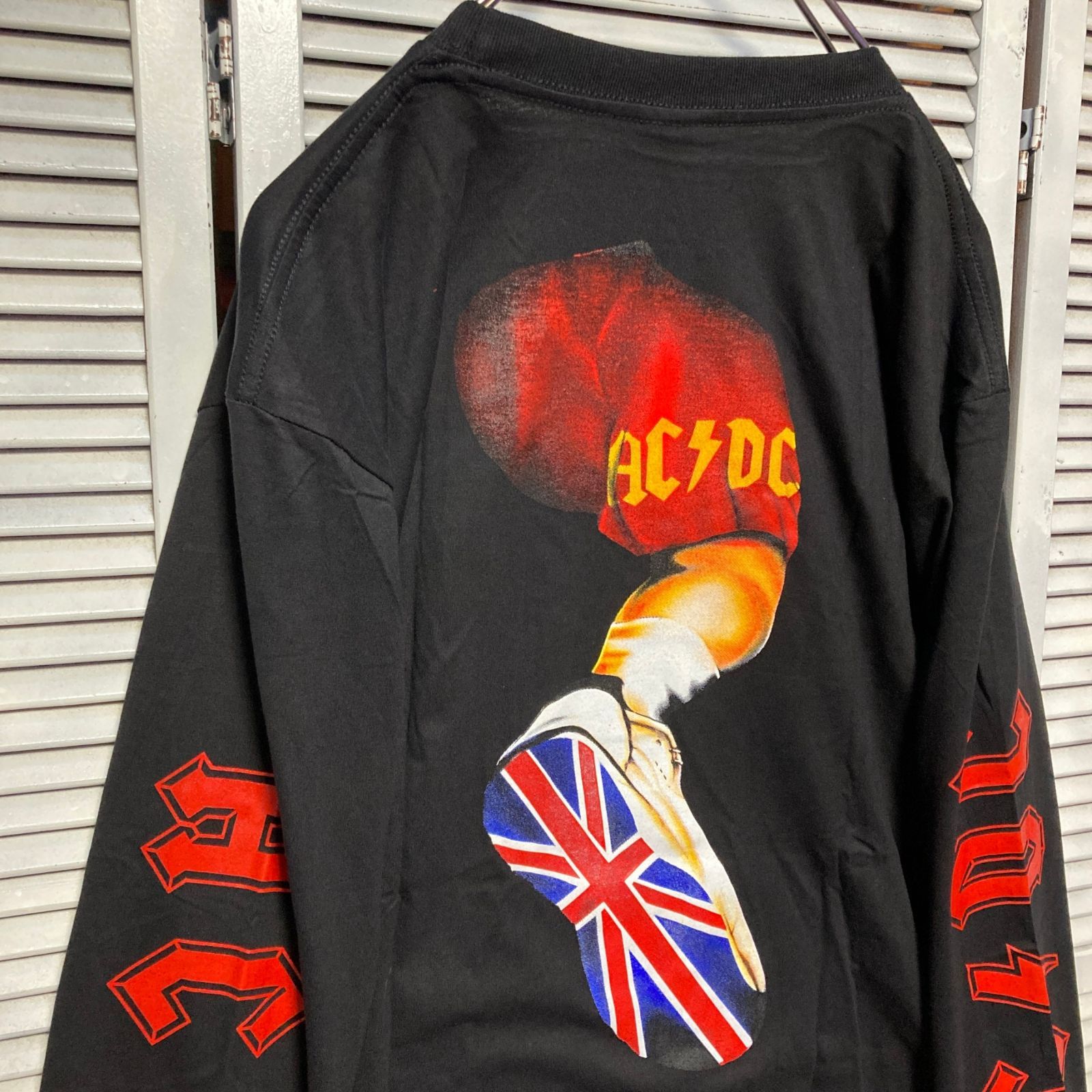 エーシーディーシー ACDC 黒 長袖 Tシャツ ロンT バンド ロングスリーブ デザイン 袖 両面 プリント 派手 奇抜 古着 ビンテージ vintage ロック パンク メタル ヒップホップ ラッパー アーティスト 7部袖 カットソー 