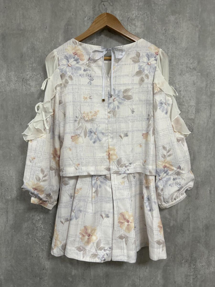 リズリサ　花柄　オールインワン リズリサオールインワン リズリサ 花柄 オールインワン LIZLISA