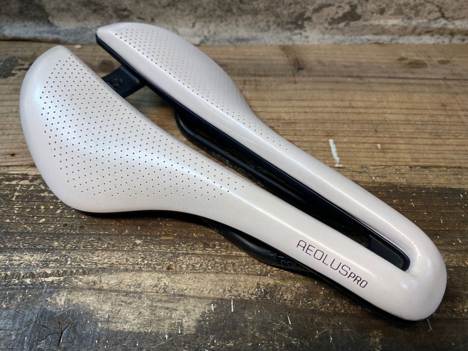 IU064 ボントレガー Bontrager AEOLUS PRO サドル カーボンレール