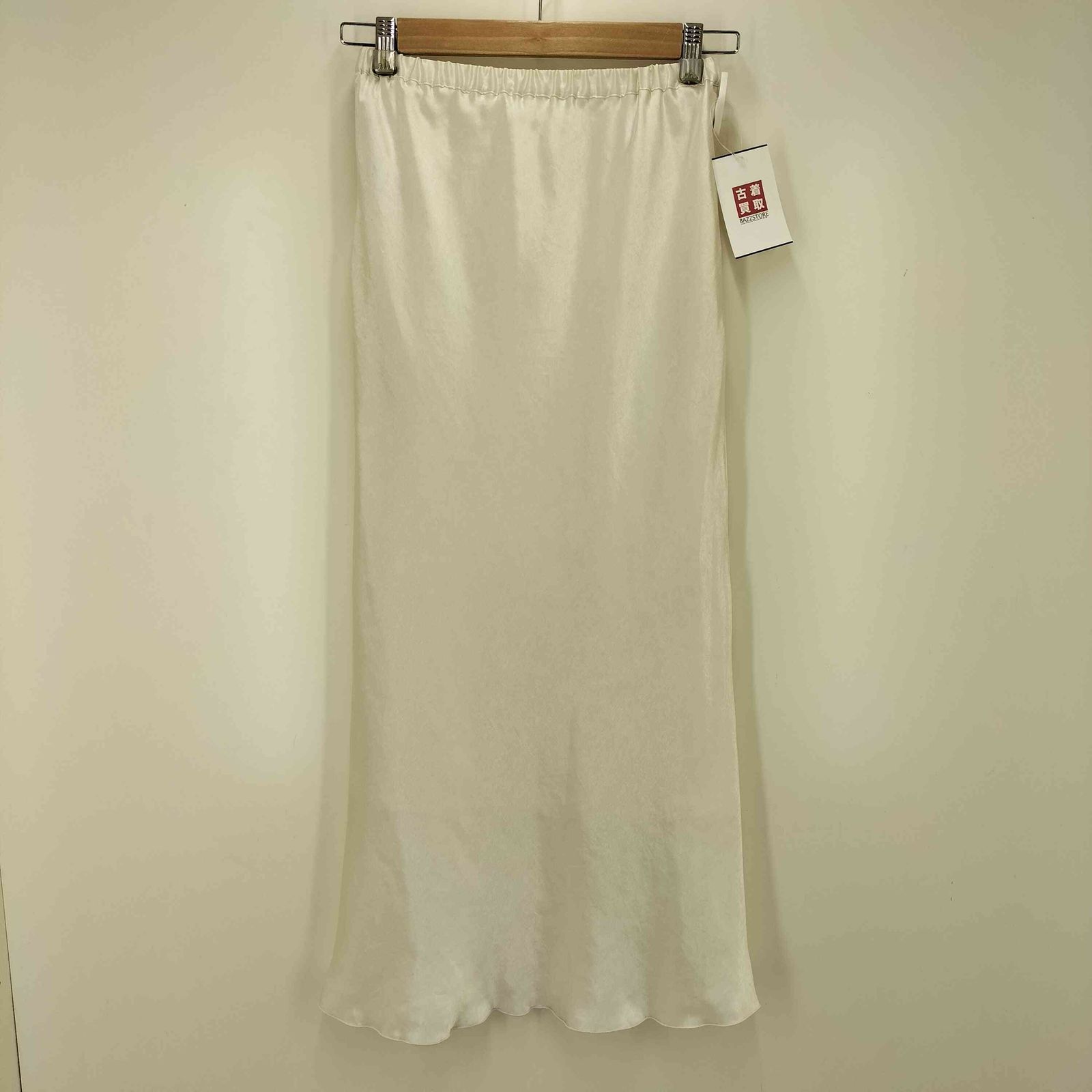 スローブイエナ SLOBE IENA 24SS Glare Stainスカート