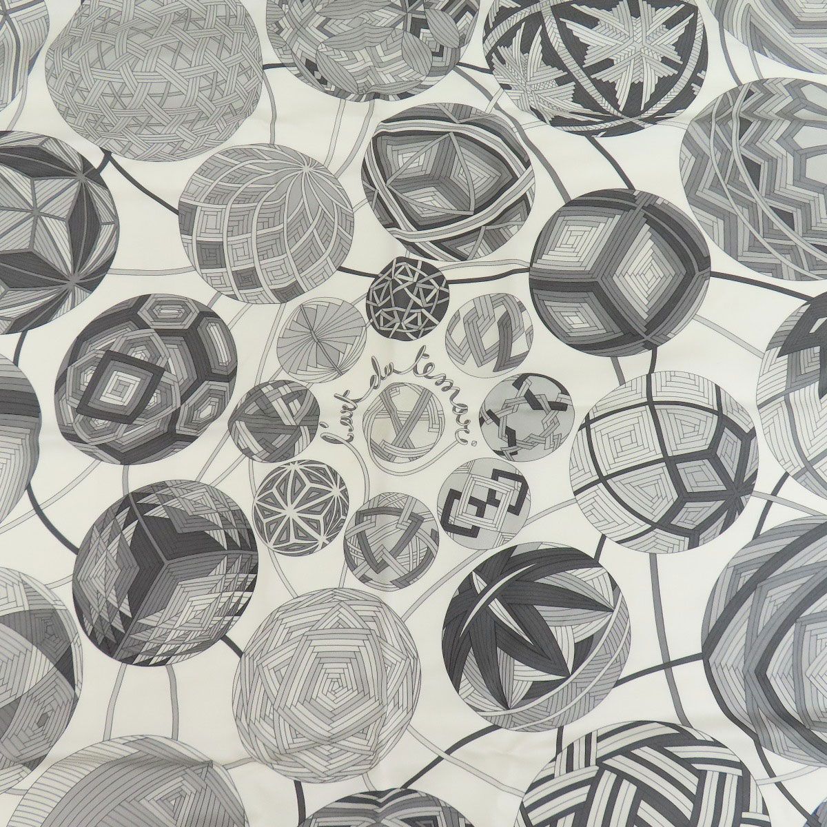 HERMES エルメス カレ90 手毬の宇宙 スカーフ シルク レディース