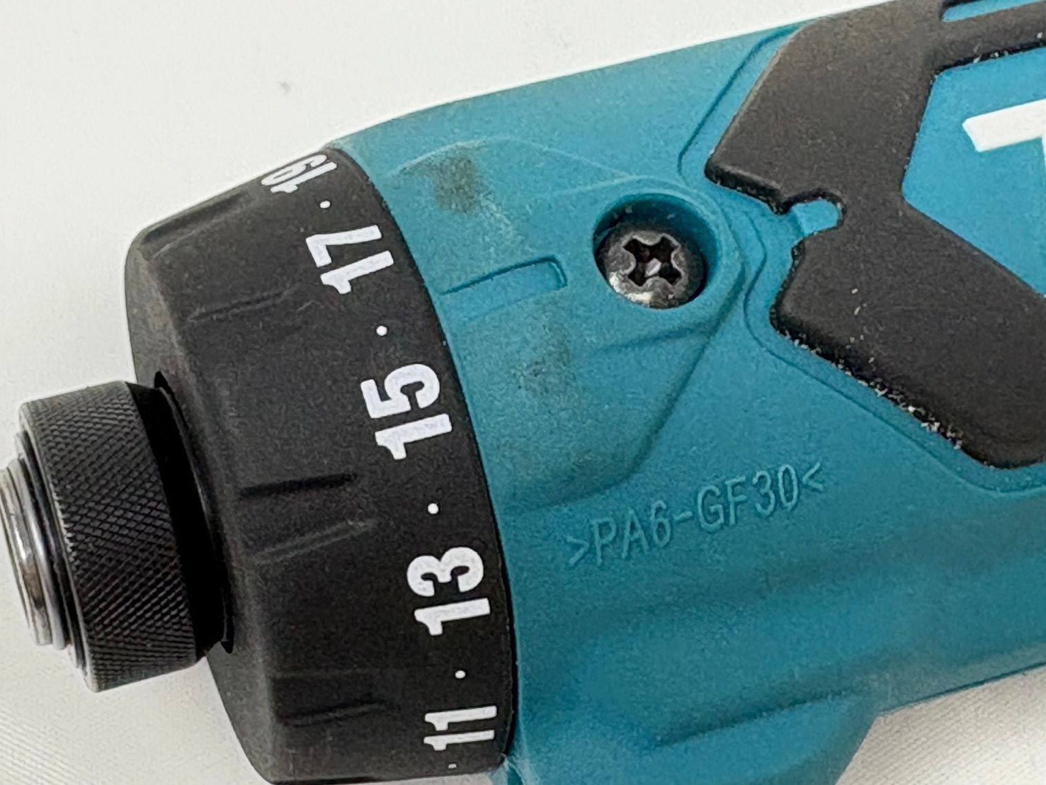 充電器×1 ケース付き