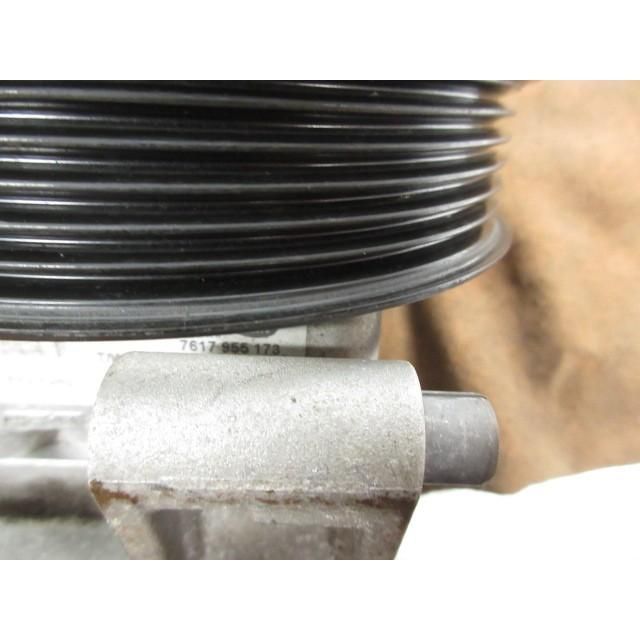 パワステポンプ 7617955173