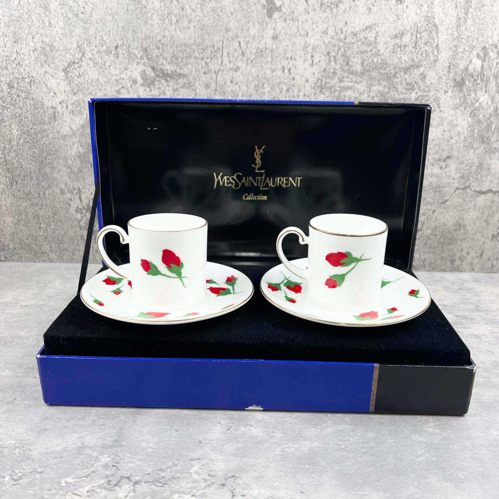 未使用品】イブサンローラン/カップ&ソーサーセット/ - メルカリ