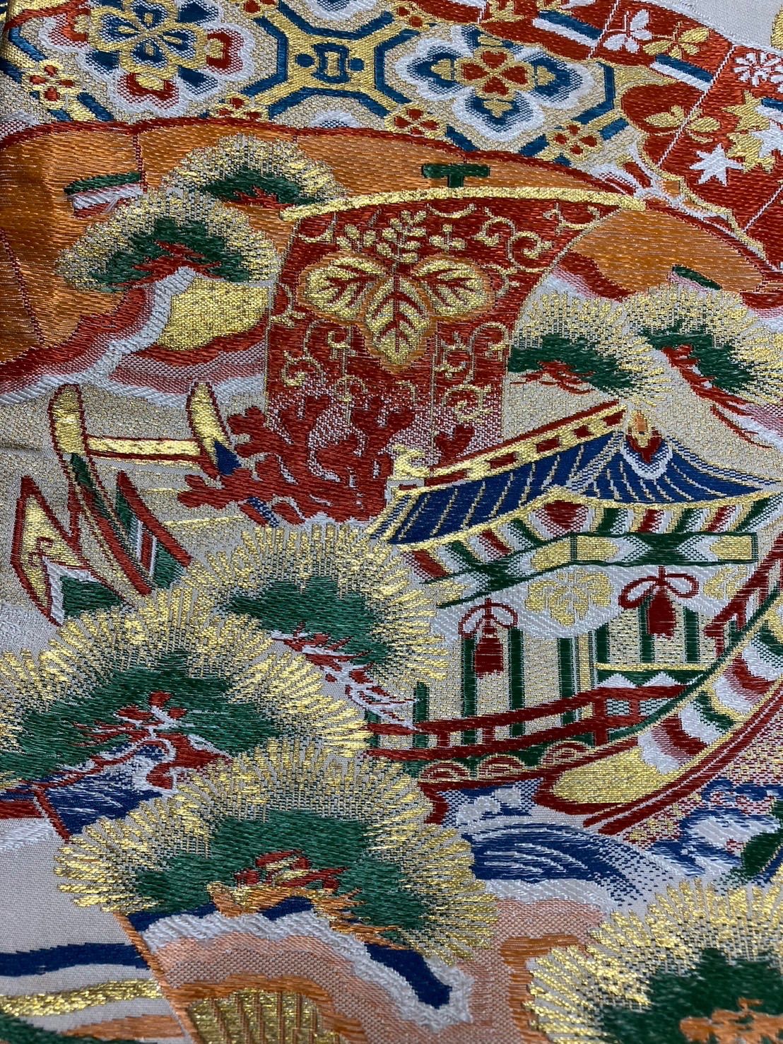  るんるん 御所車と宝船のゴージャスな丸帯 OB 97 白系 オレンジ系 青 緑 金 丸帯 帯