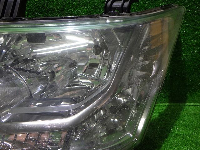 デリカD5 ヘッドライト 左右 HID CV 前期 100-87918 バラスト