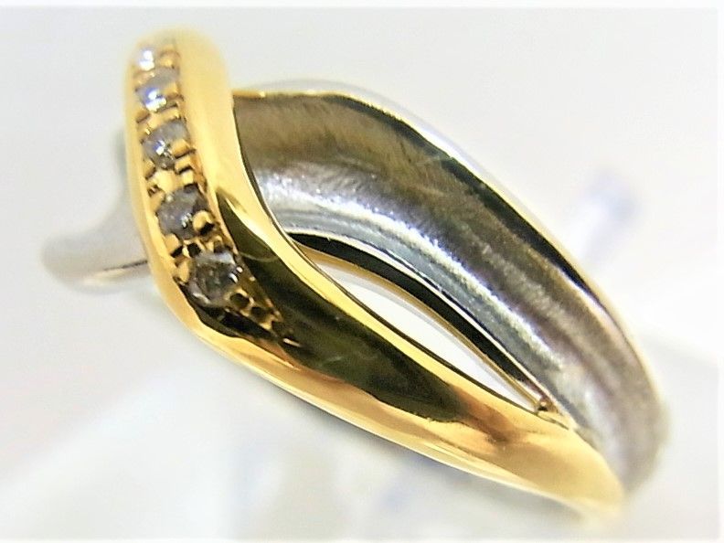 Pt900 750プラチナ18金コンビリング ダイヤ0.05ct 波柄モチーフ - メルカリ