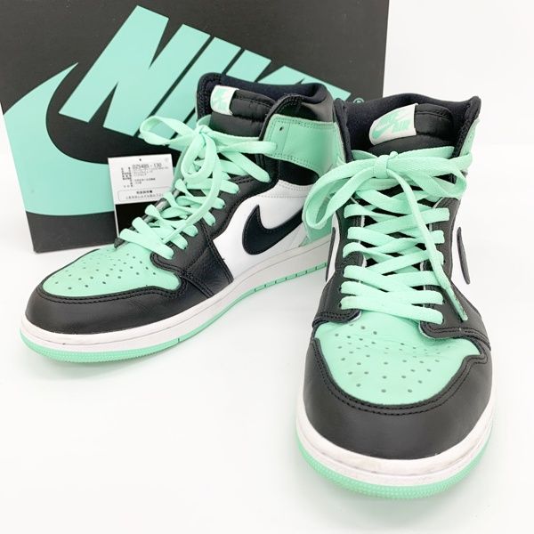 Nike air shoes green clearance
