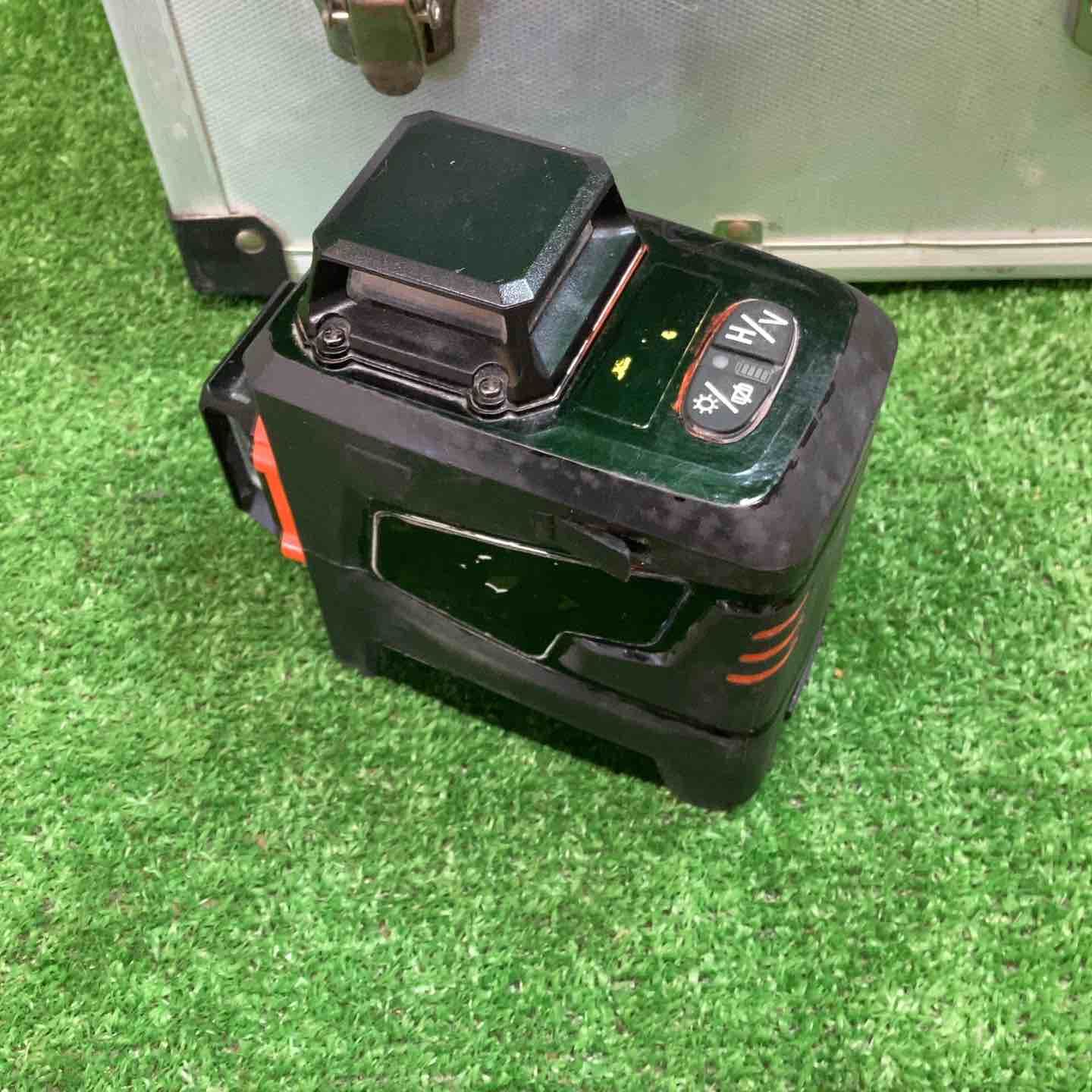 バッテリー用充電器なし
