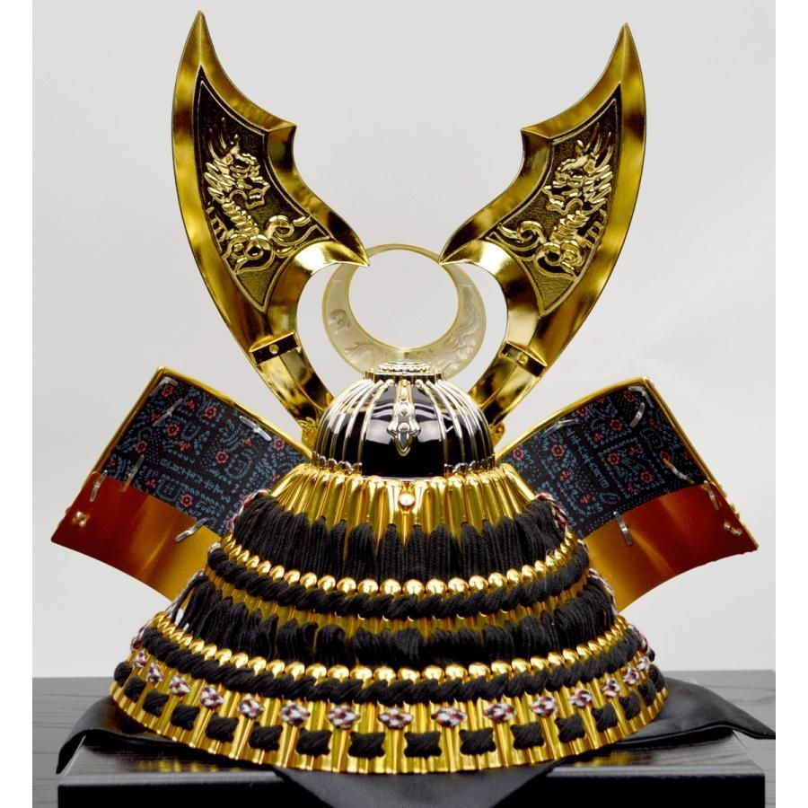 金兜 黒漆四十八間金覆輪筋兜 - 京都国立博物館 館蔵品データベース