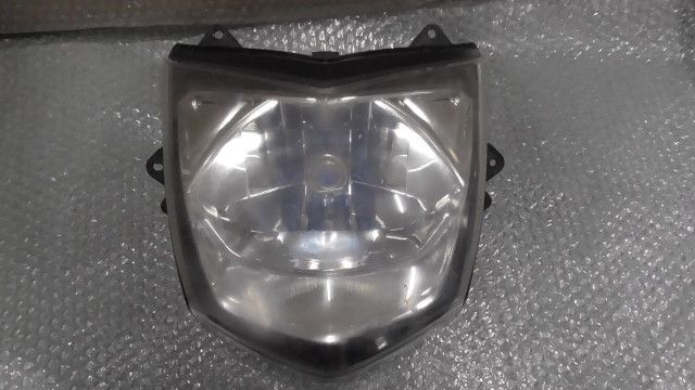 シグナス-X SR FI SE44J-317xxx の ヘッドライト 傷 1745542488