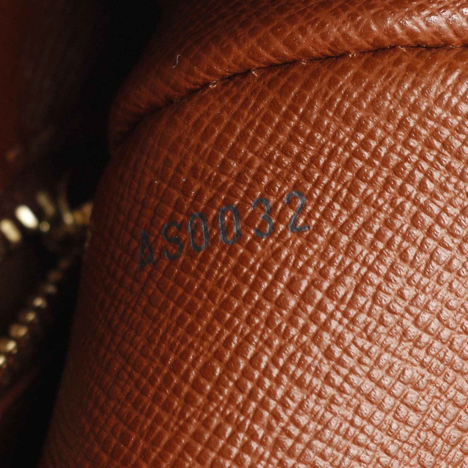 ルイヴィトン】ブローニュ30 モノグラム 中古品 ルイヴィトン