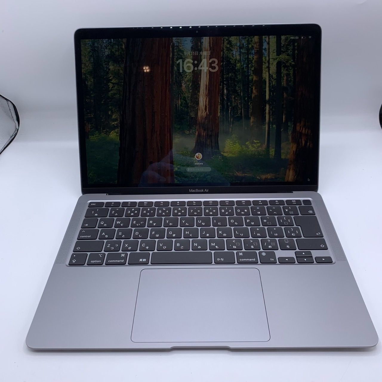 美品 充放電回数11回！ MacBook  アップル MGN63J/A 55.【充放電回数11回】Apple MacBook Air(M1 2020) Retina