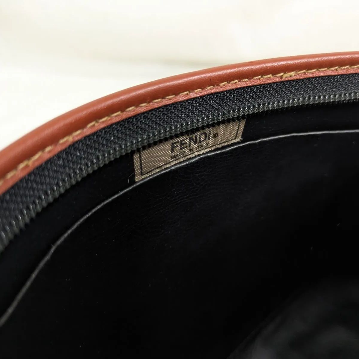美品 FENDI/フェンディ ペカン柄 クラッチバッグ セカンドバッグ
