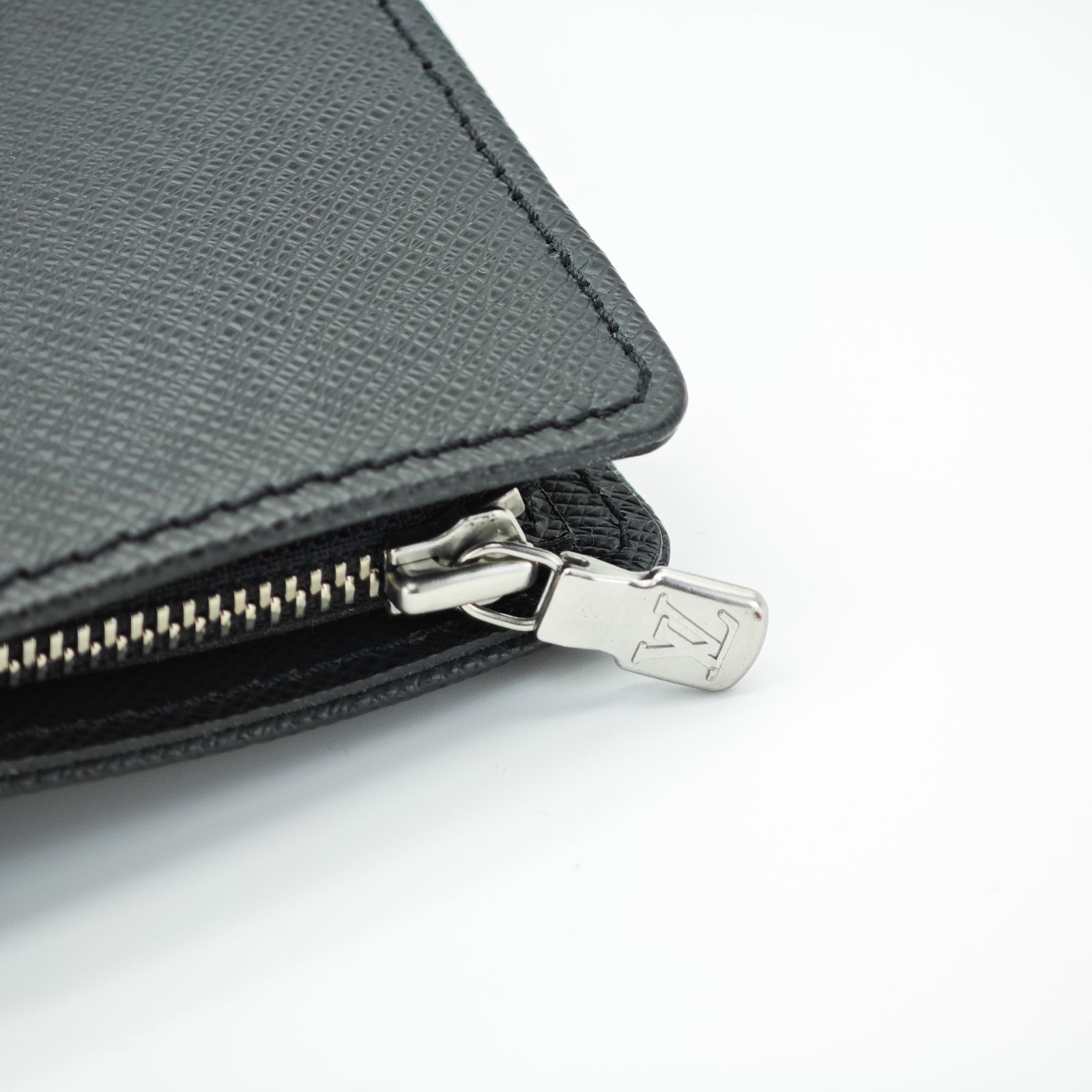 LOUIS VUITTON ルイ・ヴィトン タイガ ビジネス バッグ M30052
