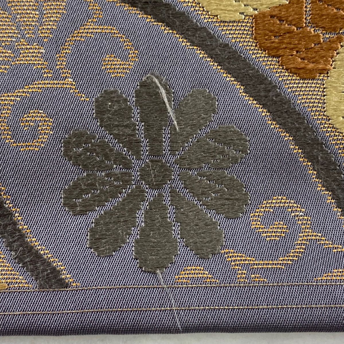 袋帯 美品 名品 七宝 花菱 金糸 刺繍 茶色 六通 正絹 【中古】