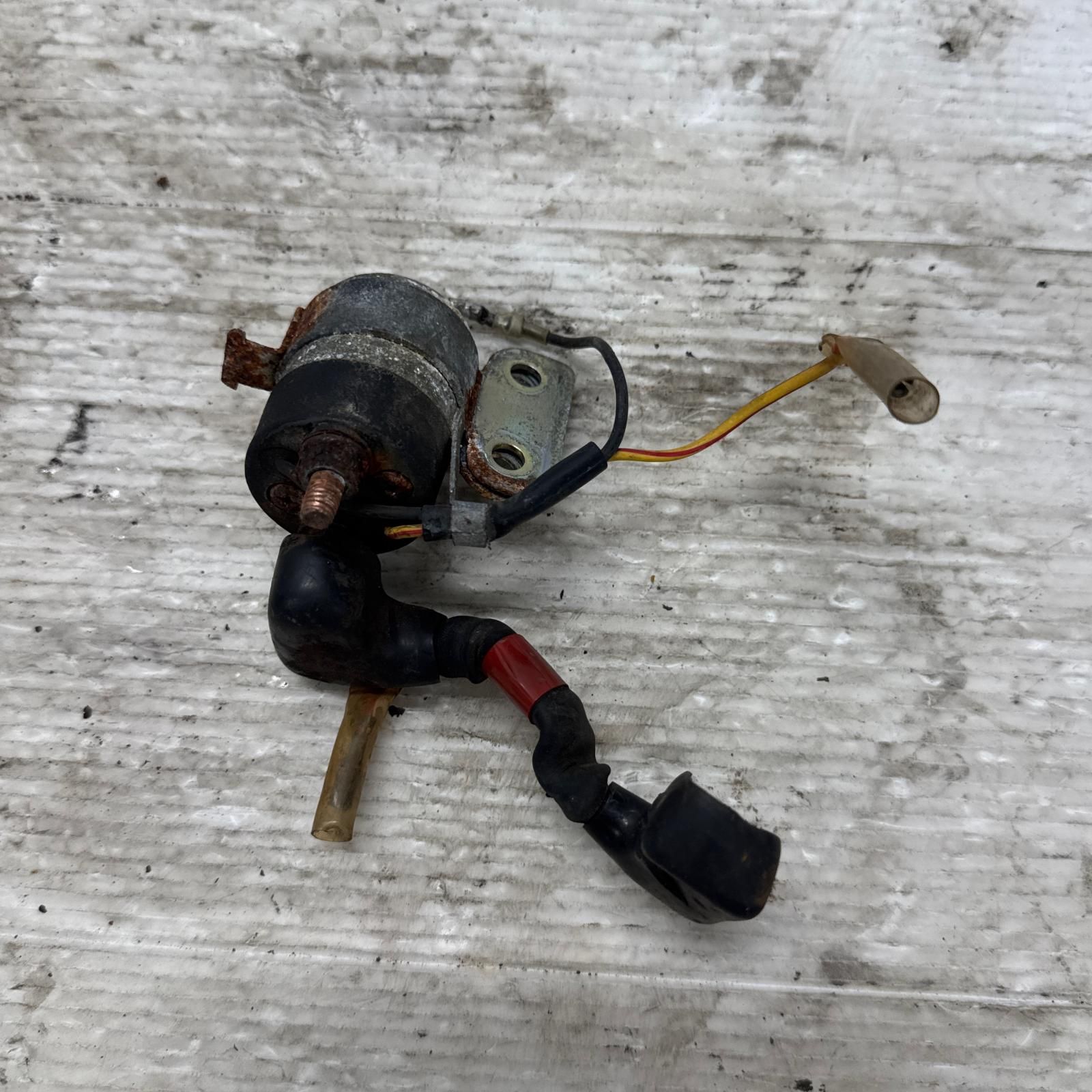 みー3ページです 72851 新品 HONDA ホンダ CB750 純正スターターリレー 35850-371