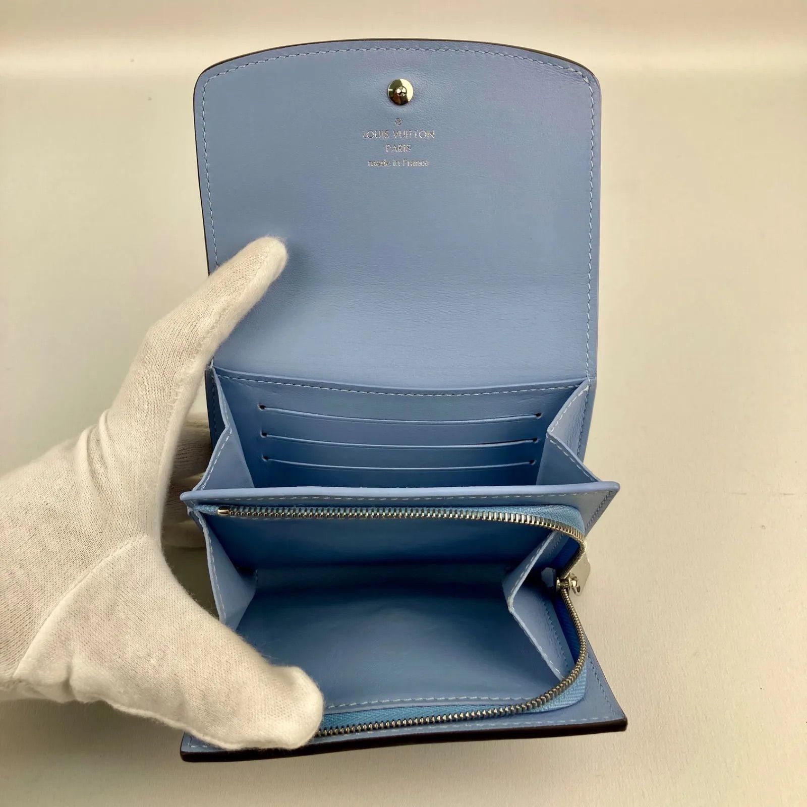 人気【極美品】LOUIS VUITTON ルイヴィトン M80492 マヒナ ポルトフォイユイリスコンパクト ブルー×ホワイト 二つ折り財布 コンパクトウォレット  レディース - メルカリ